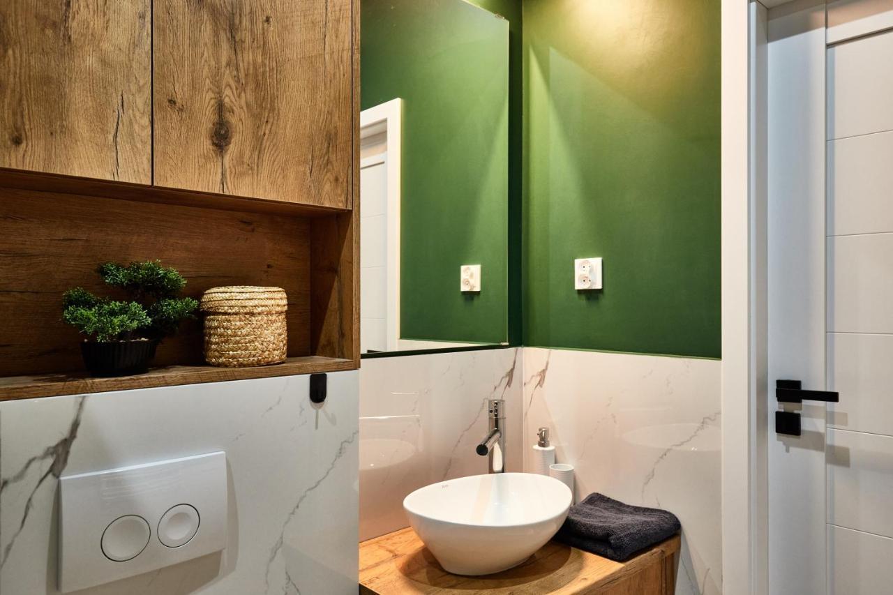 Apartmán Prymasa Tysiaclecia 83A Varšava Exteriér fotografie